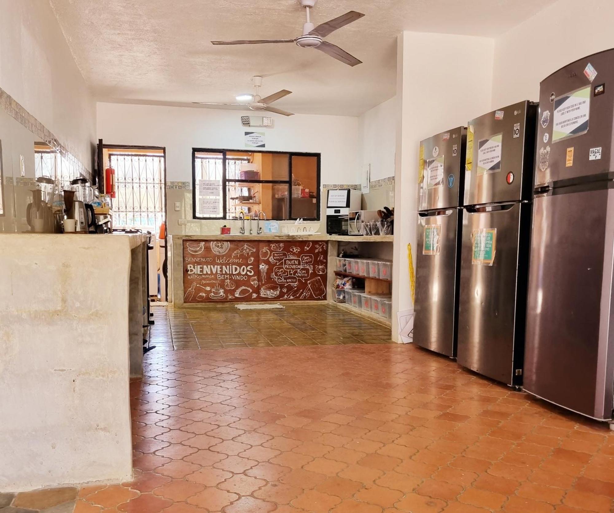 Casa Pura Vida Surf Hostel - Tamarindo Costa Rica エクステリア 写真