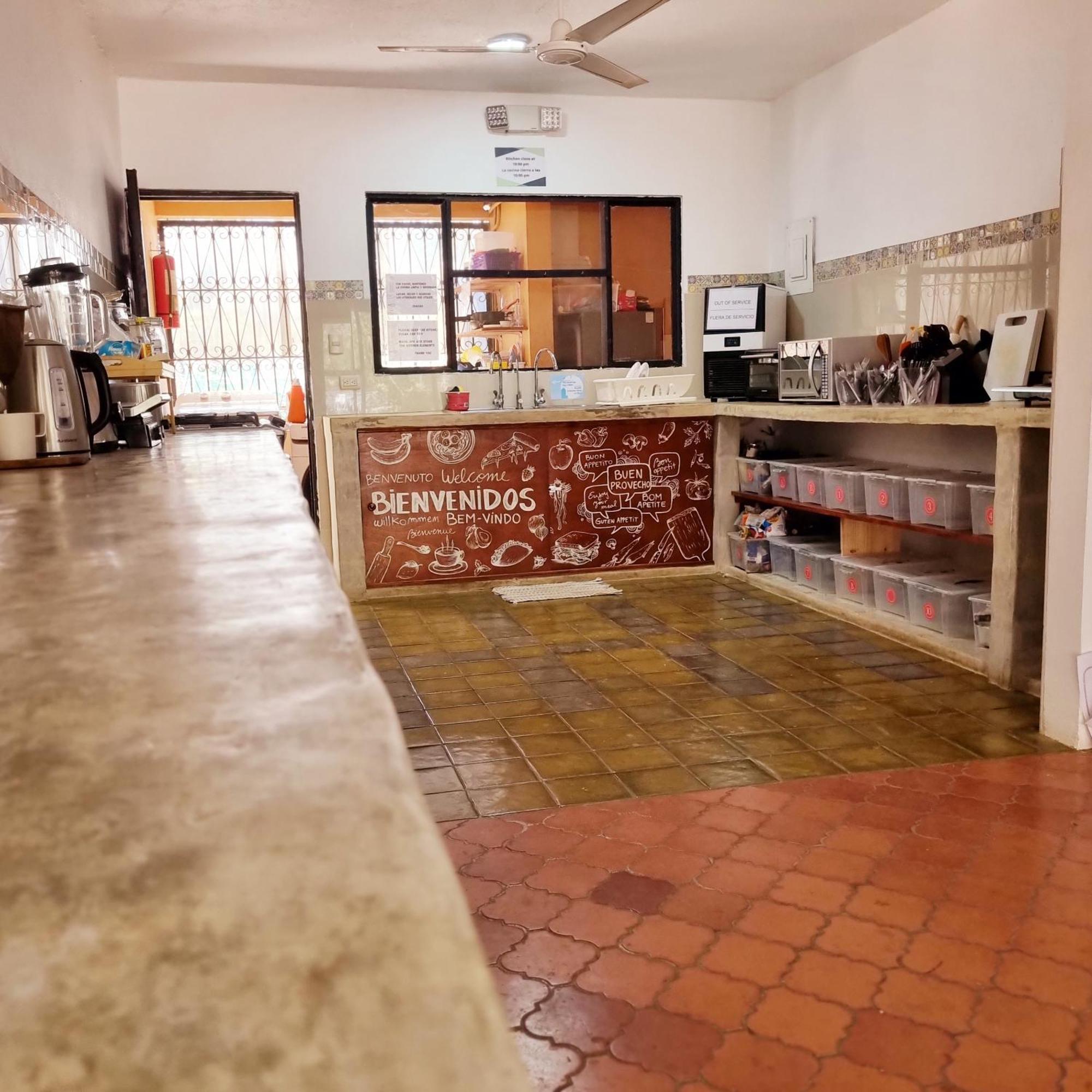 Casa Pura Vida Surf Hostel - Tamarindo Costa Rica エクステリア 写真