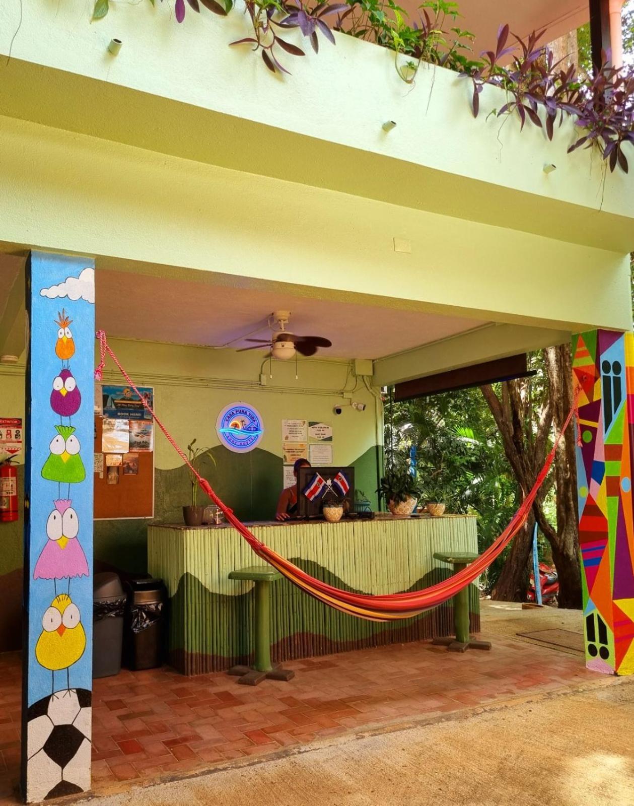 Casa Pura Vida Surf Hostel - Tamarindo Costa Rica エクステリア 写真